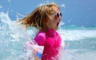 Cuándo ponerle gafas de sol a un niño