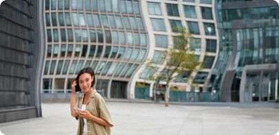 El edema macular puede hacer que las líneas rectas las veamos deformadas.